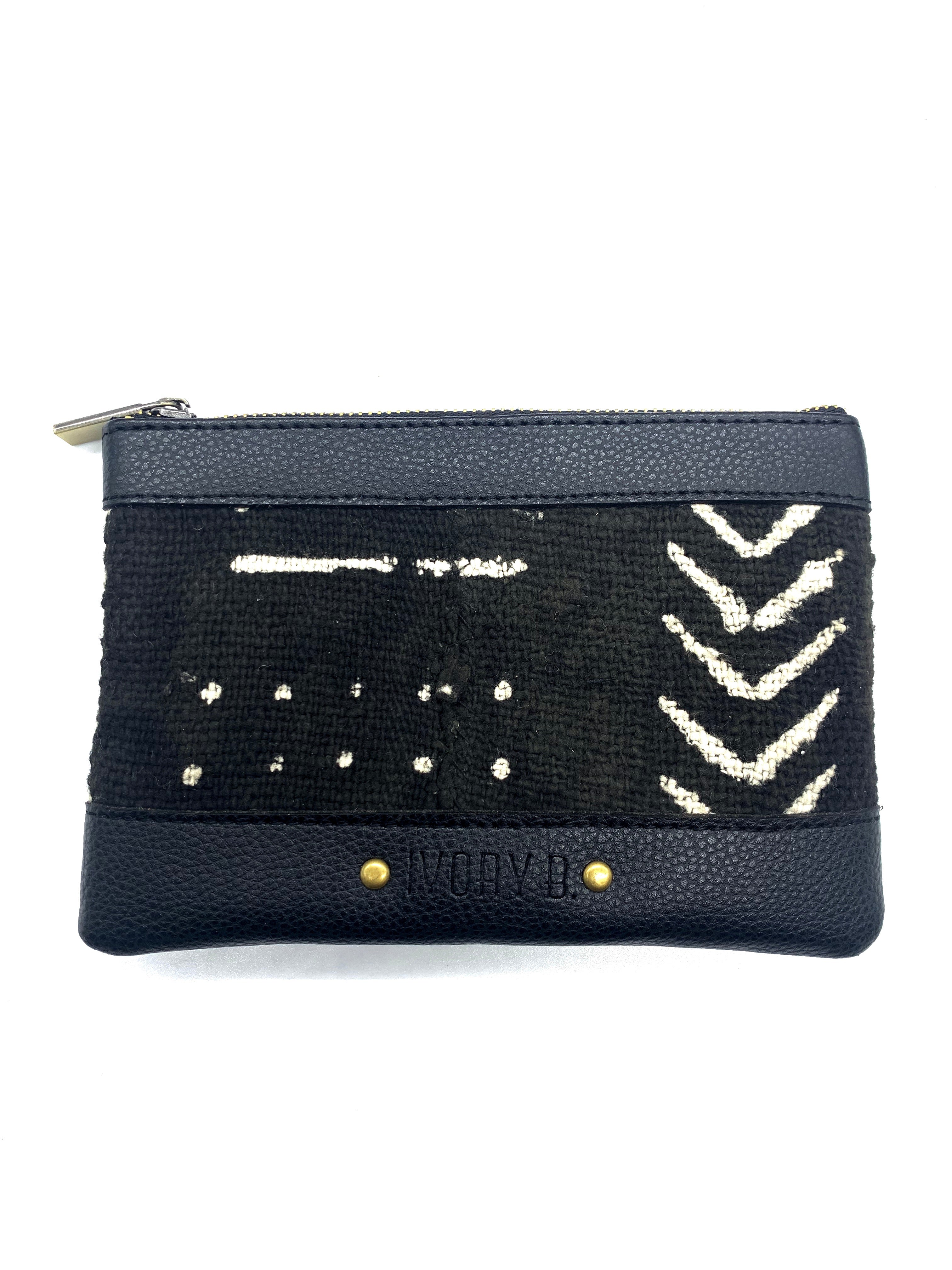 Issa Pouch Black Arrow Sid